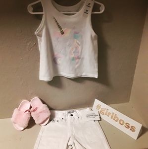 2T Ripped shorts, shirt and shoes